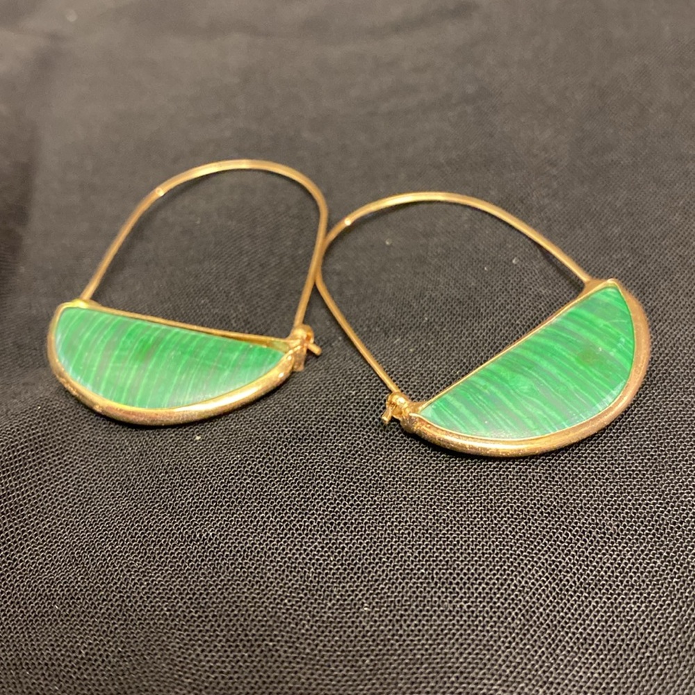 Green earrings - Picture 5 of 5